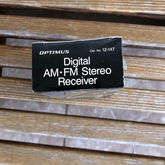 Vintage Optimus AM/FM Stereo Mate Portable Radio 12-147 Factory Sealed NOS - Picture 5 of 6